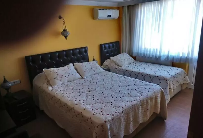 Triple Room Sea View, Cosmopolitan Park