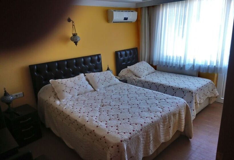 Triple Room Sea View, Cosmopolitan Park