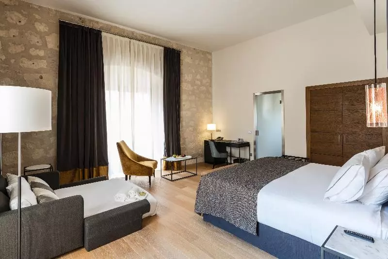 اتاق استاندارد سه نفره, áurea Convento Capuchinos By Eurostars Hotel Company