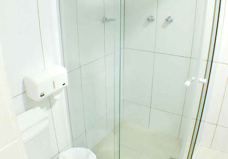 חדר אקונומי, Golden Park Curitiba