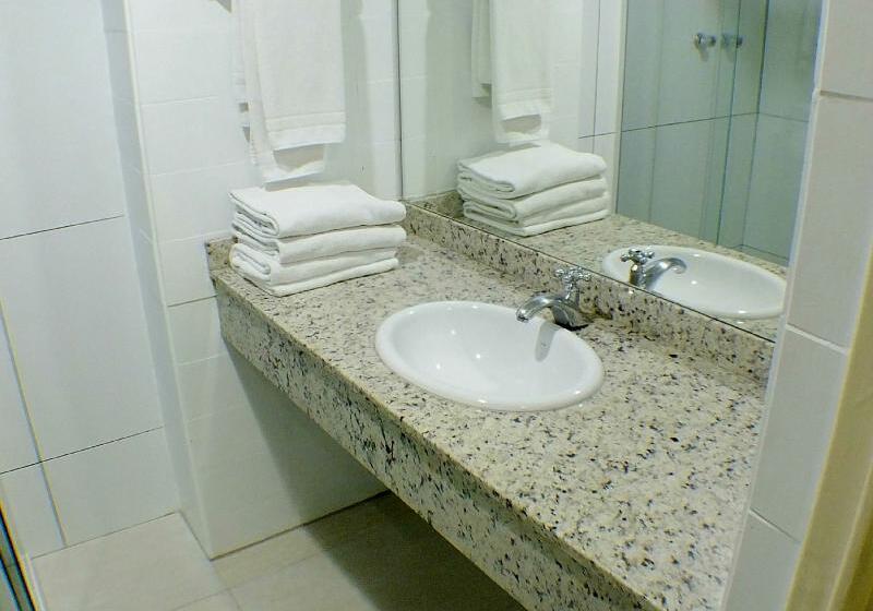 חדר אקונומי, Golden Park Curitiba