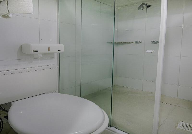 חדר משפחתי, Golden Park Curitiba