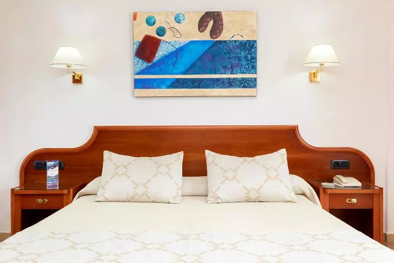 اتاق استاندارد یک نفره, Hc Hotel Magec