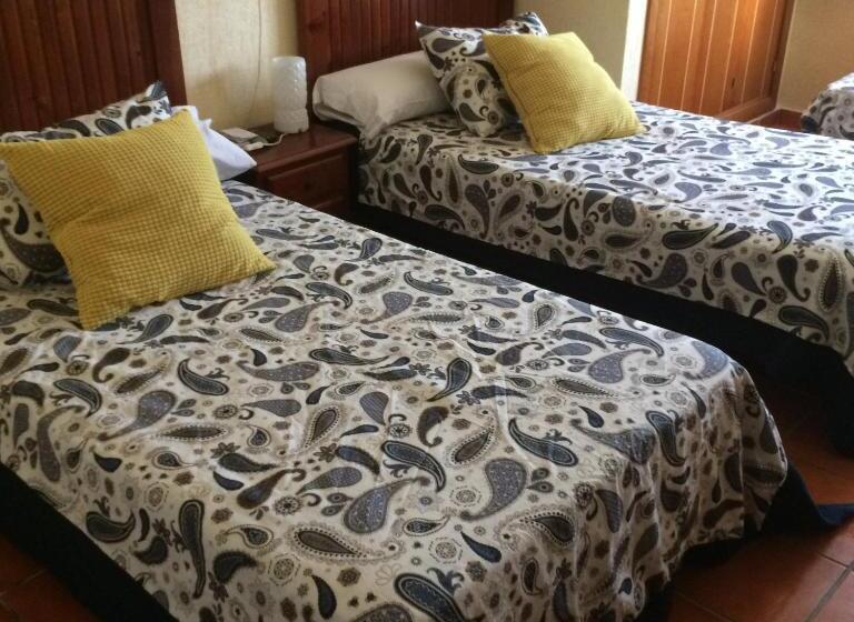 スタンダードトリプルルーム, Hostal Rural La Plata Parking Incluido
