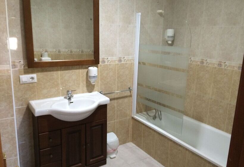 标准三人间, Hostal Rural La Plata Parking Incluido