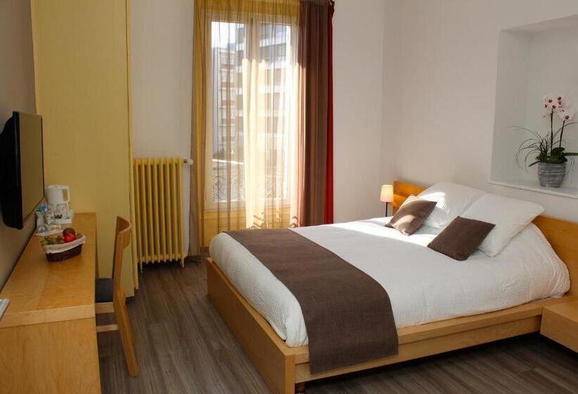 스탠다드 룸 공동 욕실, Hôtel Du Marché