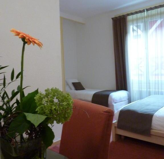 스탠다드 트리플 룸, Hôtel Du Marché