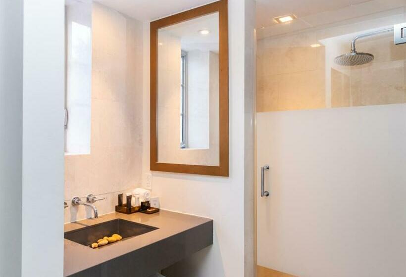 غرفة ديلوكس مطلة على المدينة, Iberostar Waves Berkeley Shore