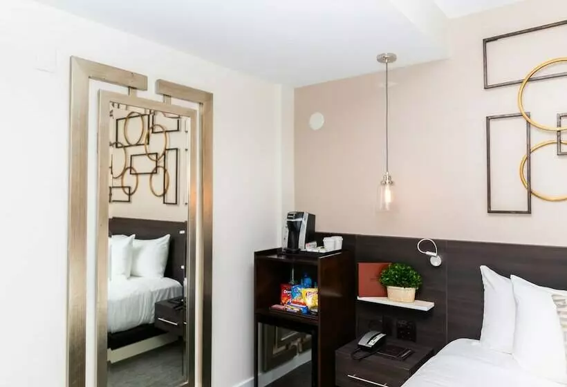 اتاق لوکس با چشم‌انداز شهر, Iberostar Waves Berkeley Shore
