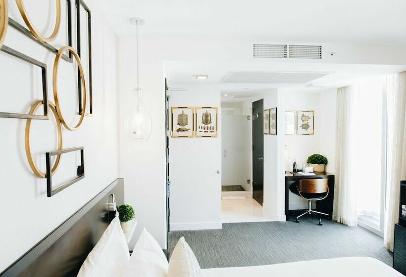 غرفة ديلوكس مطلة على المدينة, Iberostar Waves Berkeley Shore