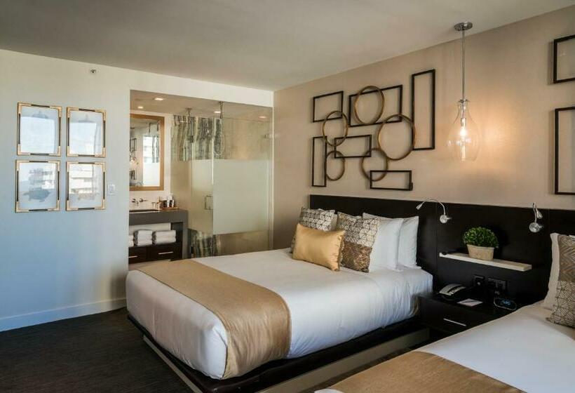 غرفة بريميوم مطلة على حمام السباحة, Iberostar Waves Berkeley Shore