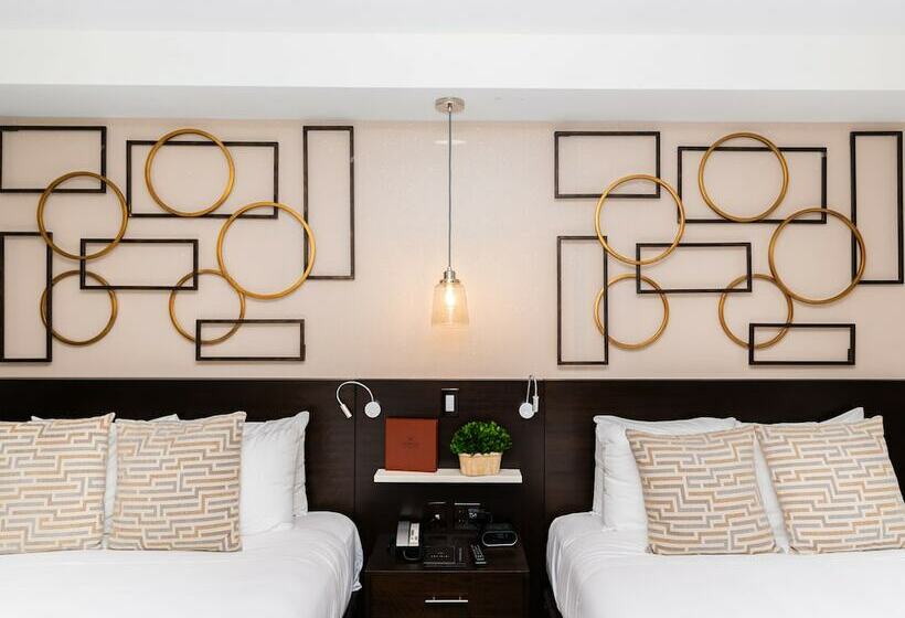 غرفة بريميوم مطلة على حمام السباحة, Iberostar Waves Berkeley Shore