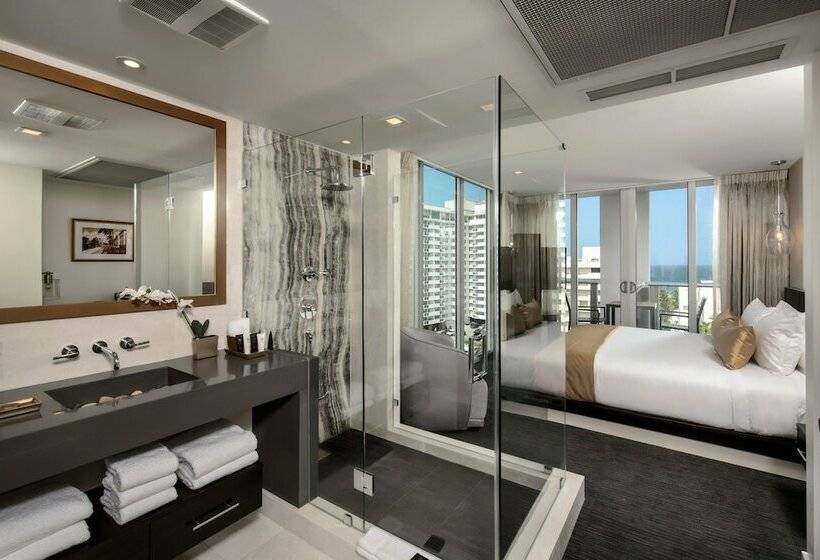 غرفة بريميوم إطلالة جانبية على البحر, Iberostar Waves Berkeley Shore