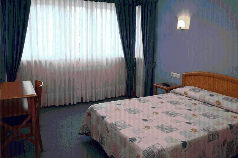 اتاق استاندارد, La Guindal