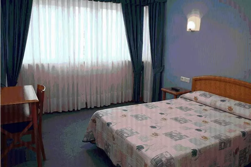 اتاق استاندارد, La Guindal