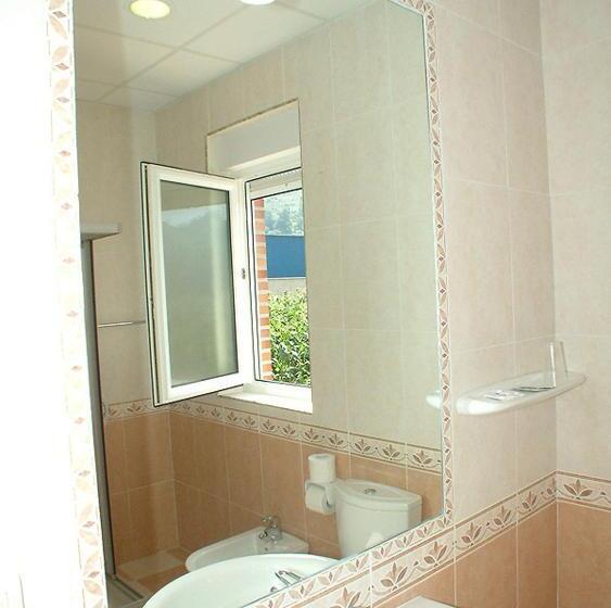 اتاق استاندارد, La Guindal