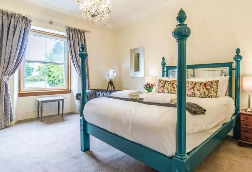 اتاق لوکس, Loch Leven Hotel & Distillery