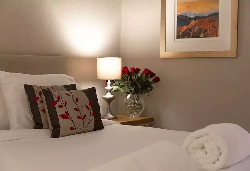 اتاق استاندارد, Loch Leven Hotel & Distillery