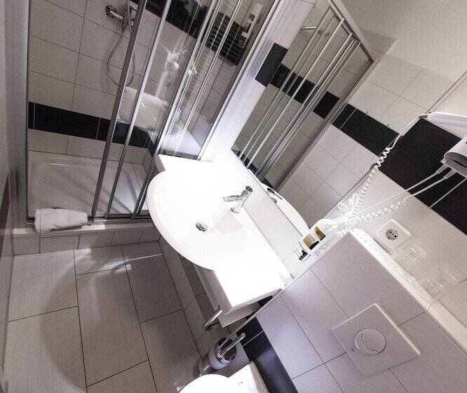 اتاق استاندارد یک نفره, Prens Berlin