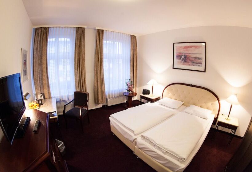 اتاق سوپریور, Prens Berlin