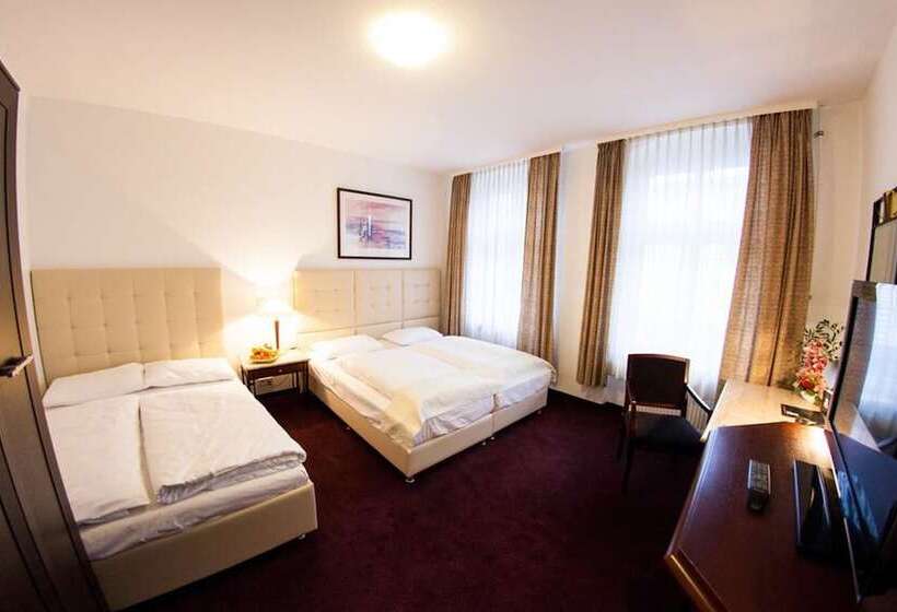 اتاق استاندارد چهار تخته, Prens Berlin