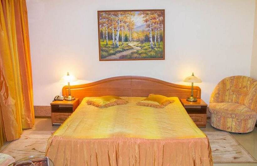 استودیوی استاندارد, Star Castle