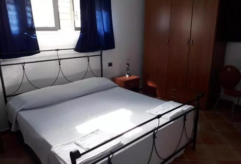 اتاق اکونومی, Su Pasu