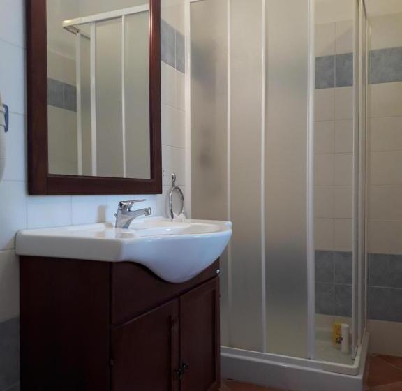 エコノミールーム, Su Pasu