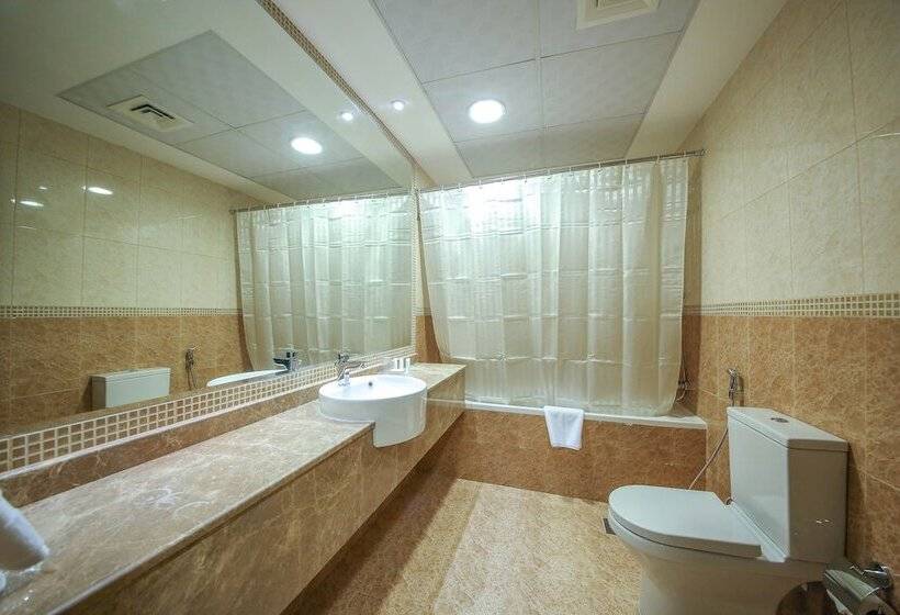 استودیوی استاندارد, Ivory Grand Hotel Apartments