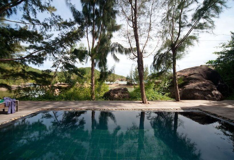 ویلای یک اتاق خوابه با استخر شنا, L Alya Ninh Van Bay