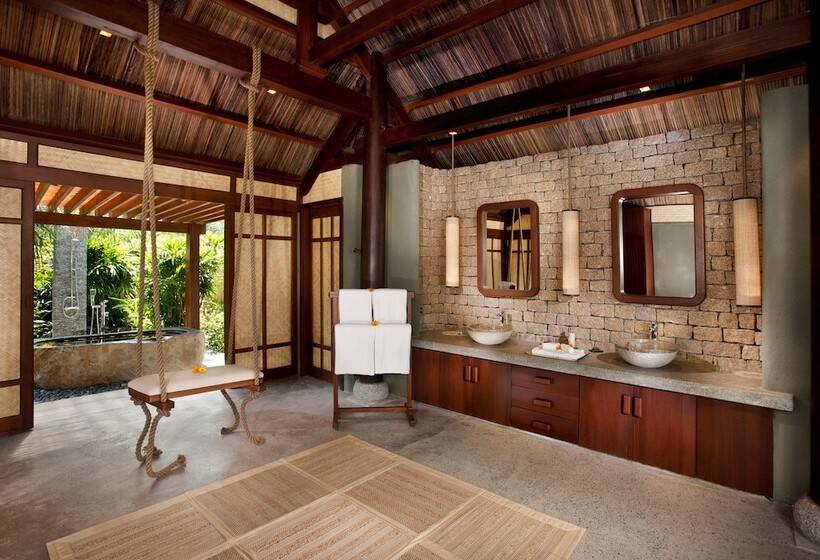 ویلای یک اتاق خوابه با استخر شنا, L Alya Ninh Van Bay