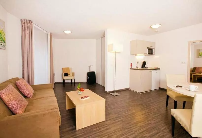 クラシックスイート, Residhome Neuilly Bords De Marne