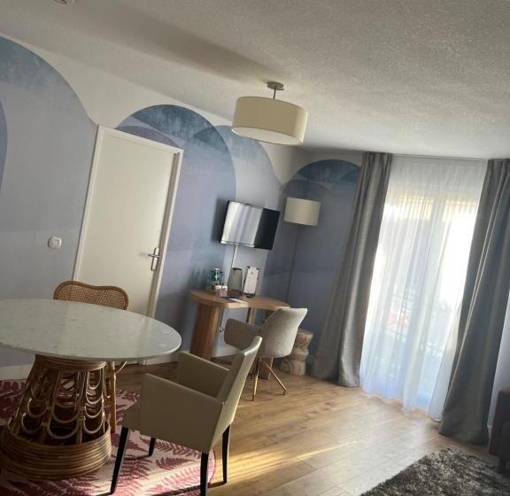 Люкс Классика, Residhome Neuilly Bords De Marne