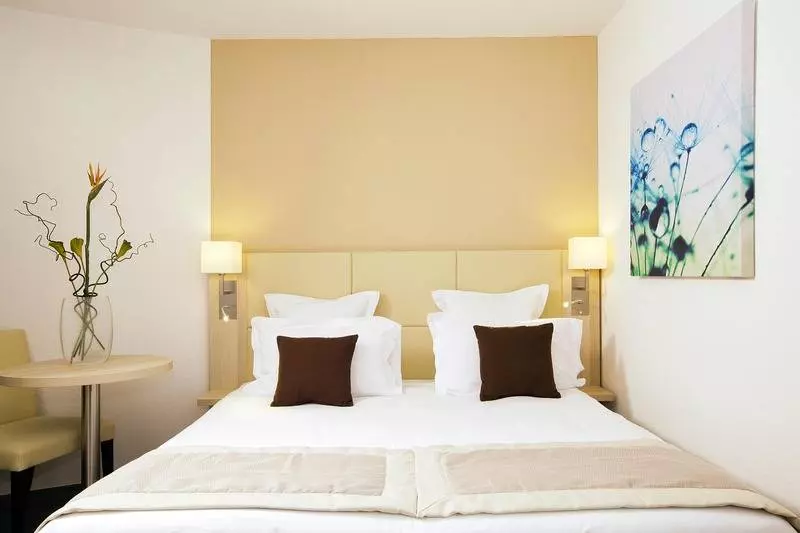 スタンダードスタジオ, Residhome Neuilly Bords De Marne