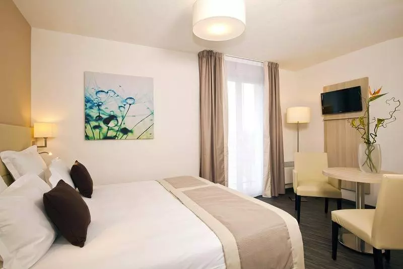 スタンダードスタジオ, Residhome Neuilly Bords De Marne