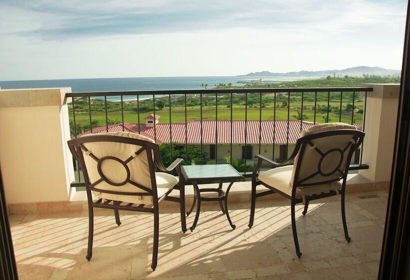 주니어 스위트 킹사이즈 침대, Secrets Puerto Los Cabos Golf & Spa18+