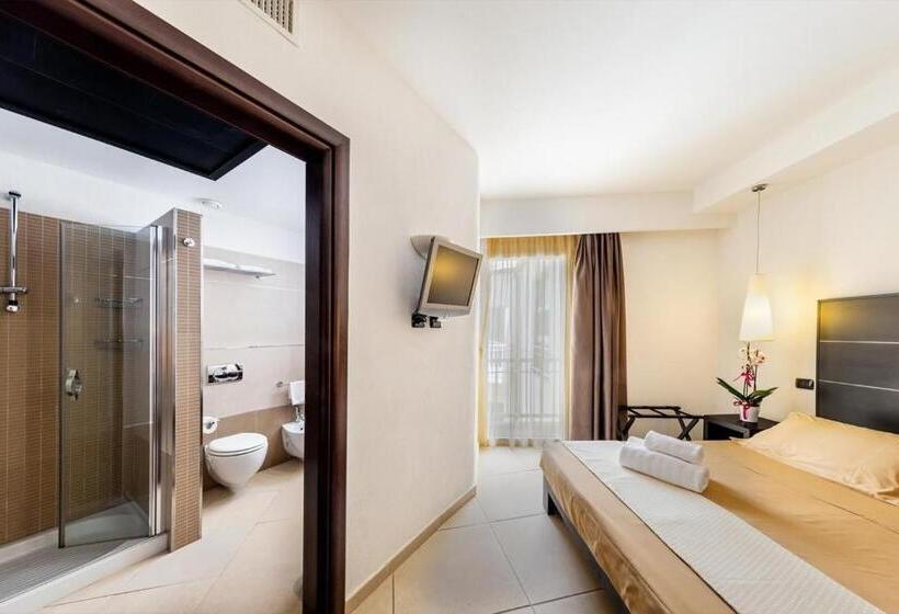 Номер Стандарт, Ahr Baja Hotel & Spa Cannigione