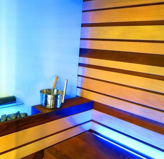 استودیوی سوپریور, Forte16 View & Spa