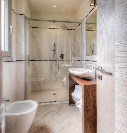 استودیوی سوپریور, Forte16 View & Spa