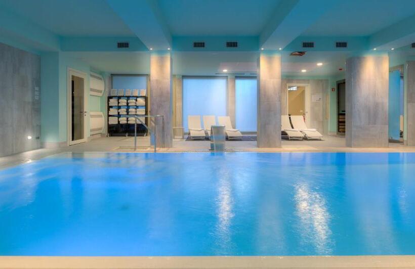 سوئیت جونیور با آشپزخانه, Forte16 View & Spa