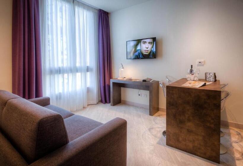 سوئیت جونیور با آشپزخانه, Forte16 View & Spa