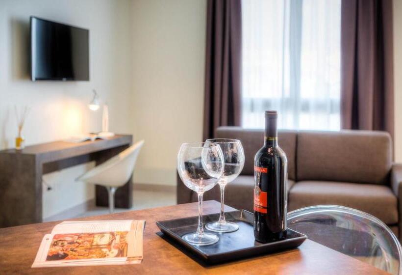 سوئیت جونیور با آشپزخانه, Forte16 View & Spa