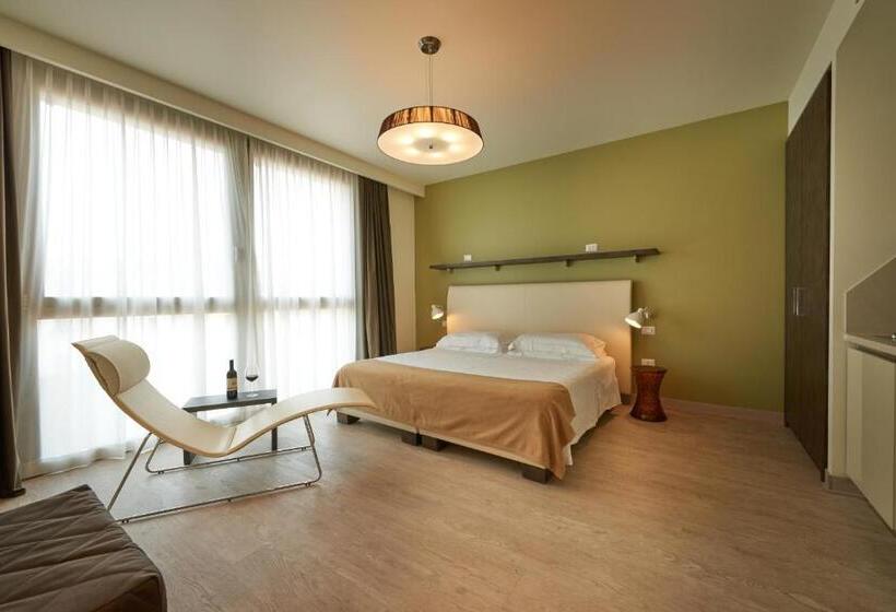 استودیوی استاندارد, Forte16 View & Spa