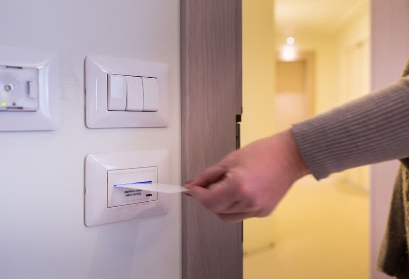 استودیوی استاندارد, Forte16 View & Spa