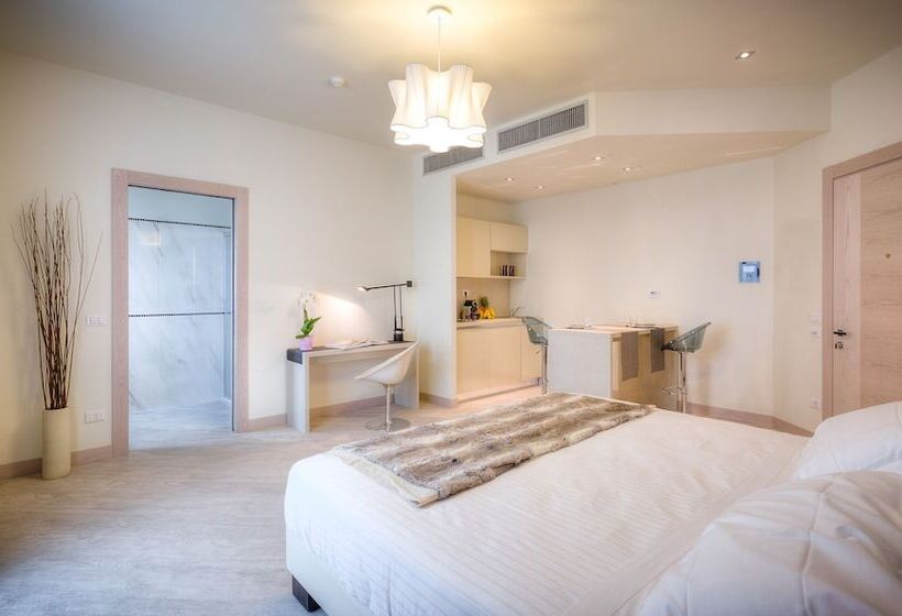 استودیوی سوپریور, Forte16 View & Spa