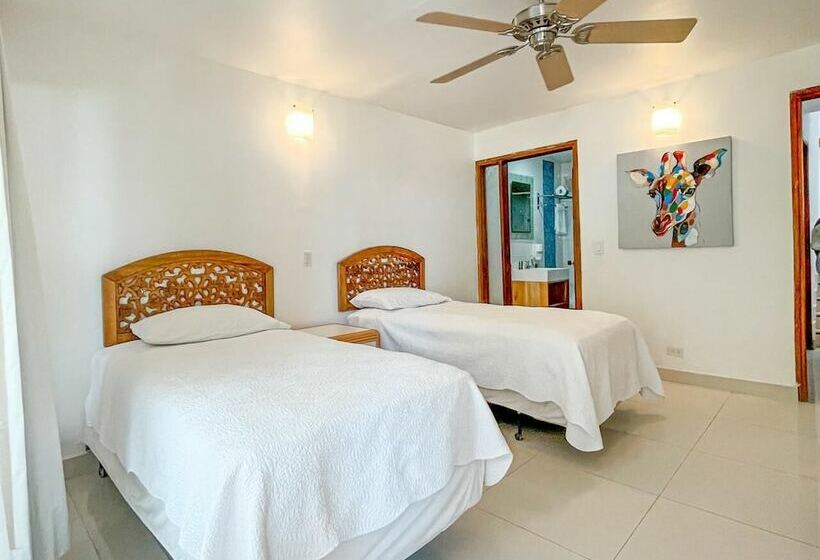 스탠다드 룸 더블 침대 2개, Cocoplum Beach