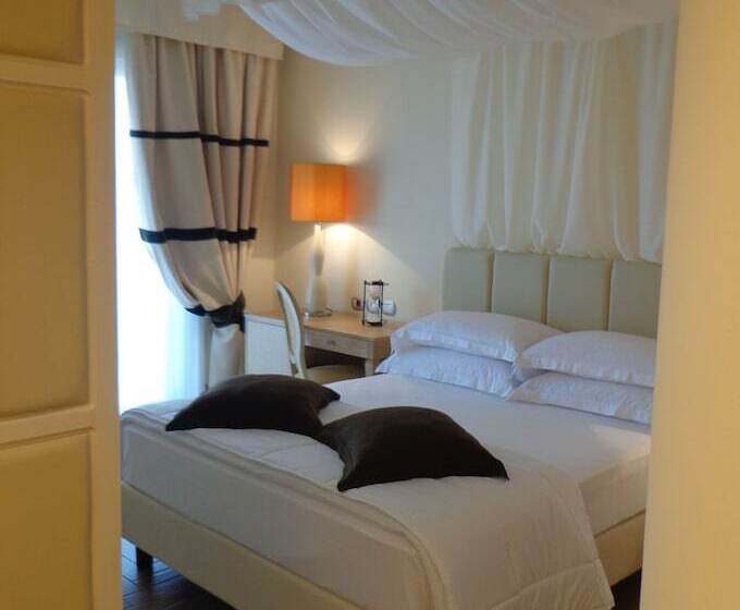 اتاق استاندارد با بالکن, Erbavoglio