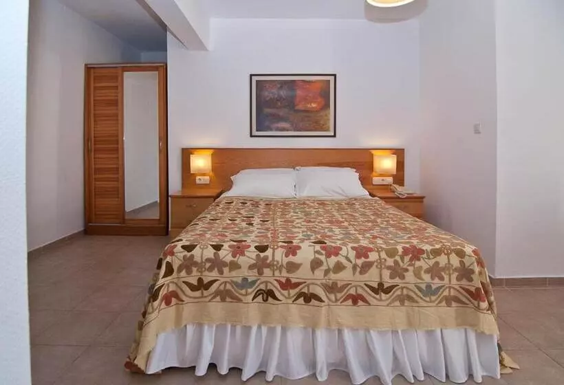 Suite Junior, Lycia