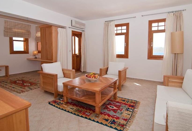 Suite Familiare, Lycia