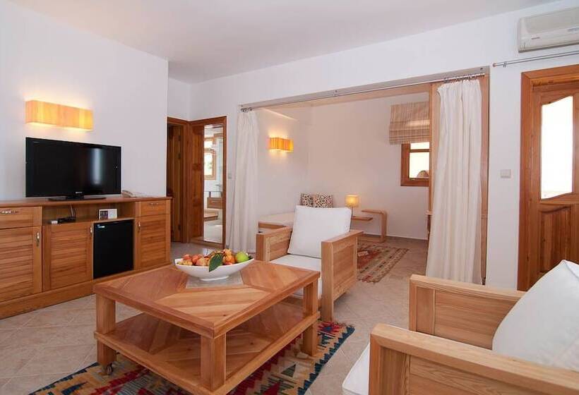 Suite Familiare, Lycia